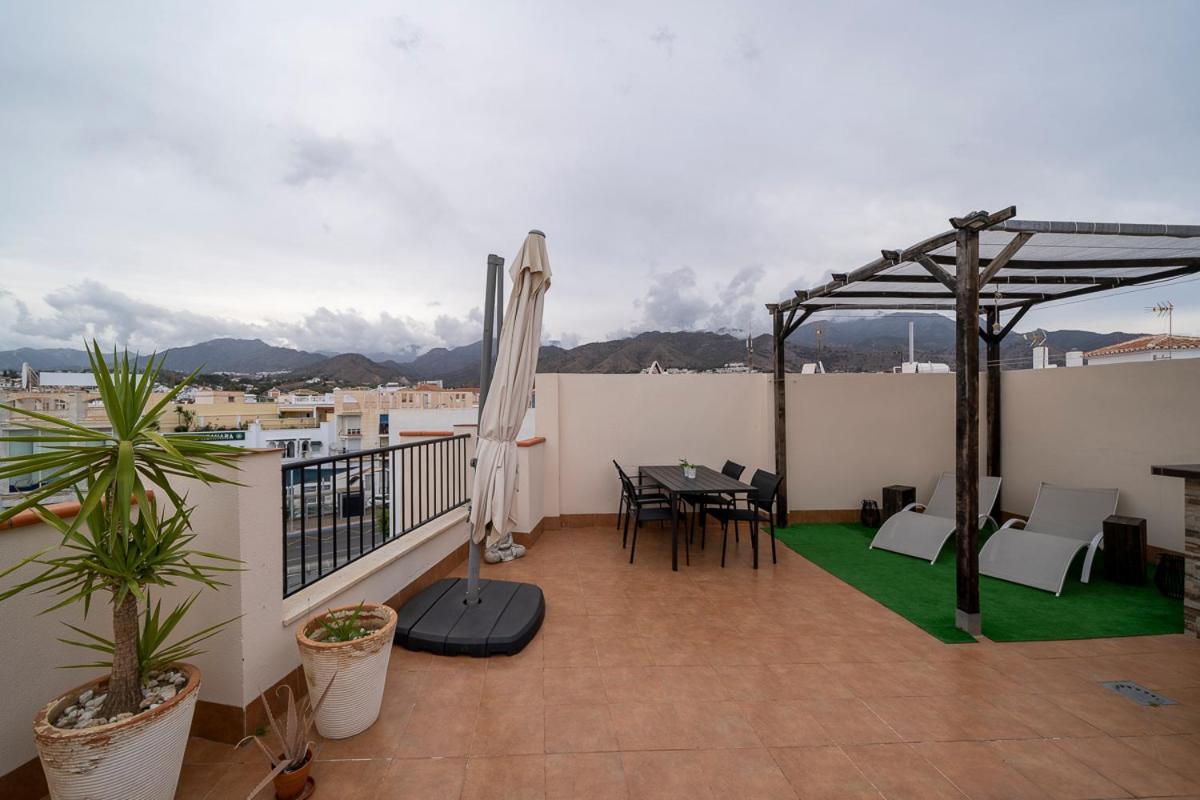 Apartamento Cantarero Apartment Нерха Екстериор снимка